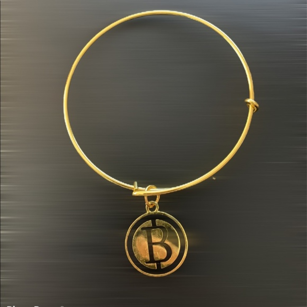 Buttonwood Grove Winery charm Bracelet 🍷